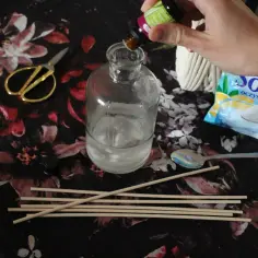 Jak stworzyć dyfuzor zapachowy DIY - proste przepisy i porady